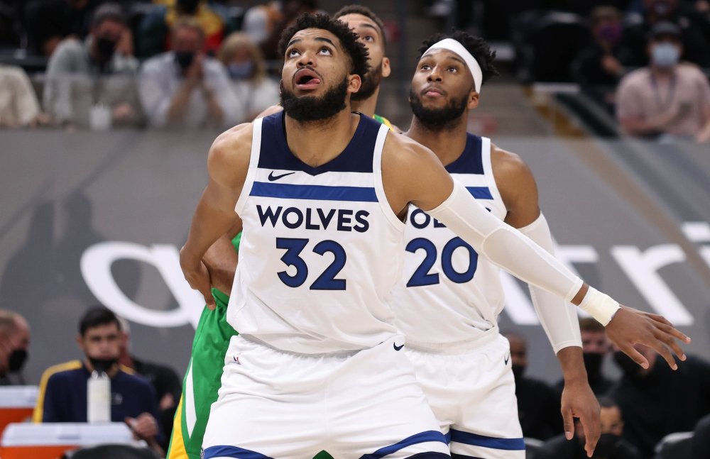  爱德华兹三分雨森林狼轻取火箭缩小西部差距